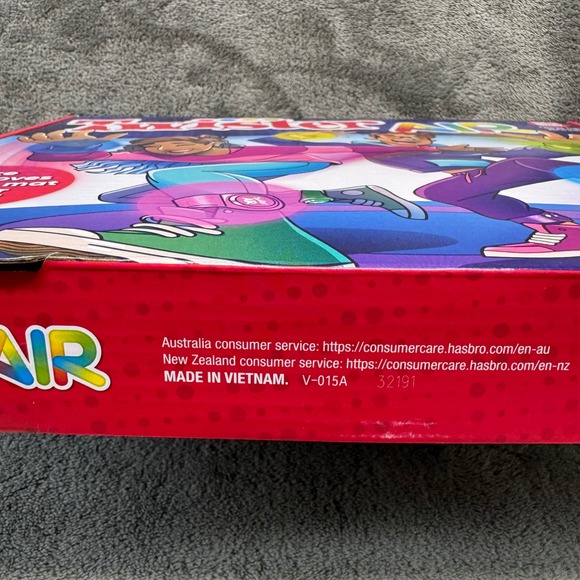 Twister Air Game Hasbro Family Party Fun For All‎ Ages - Picture 10 of 10